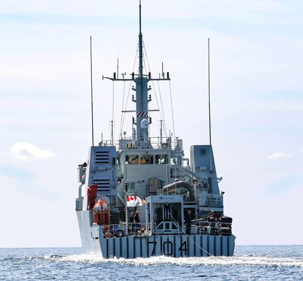 TRAPS on a cable by the ship