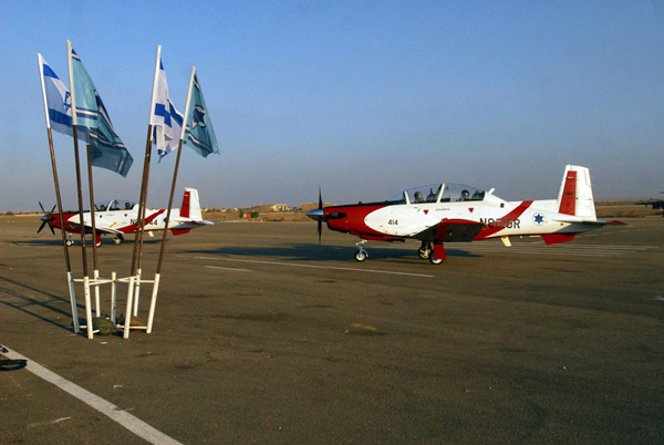 T-6 Efroni trainer aircraft